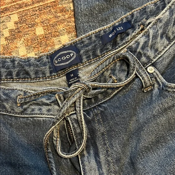 Women's High-Rise Blue Denim Jeans With Wide Legs And Waist Tie Size 14 - Picture 4 of 5